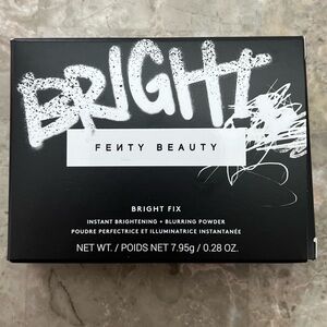 Fenty Beauty Bright Fix Blurring Powder